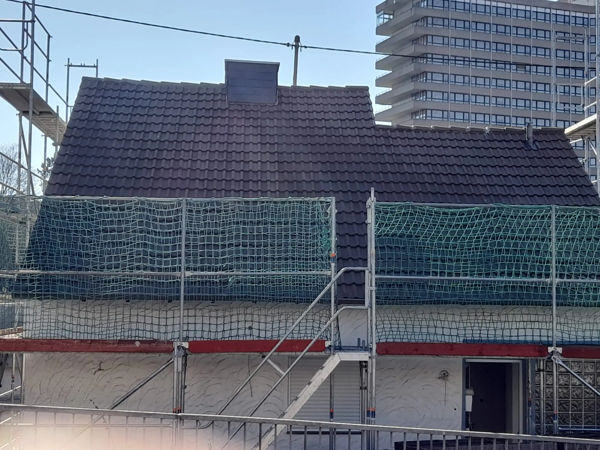 Dach vorher/nachher Reinigung